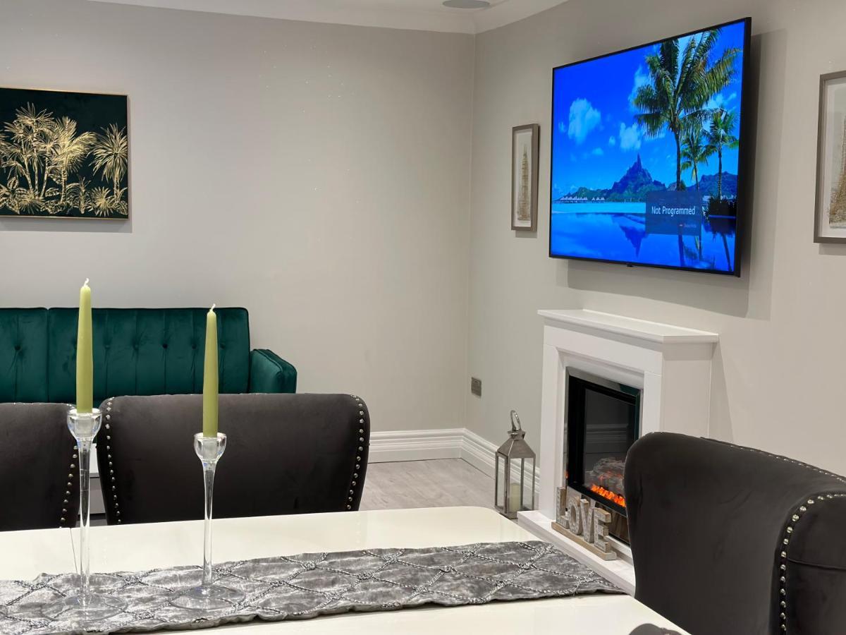 Luxury House Διαμέρισμα Greenford  Εξωτερικό φωτογραφία