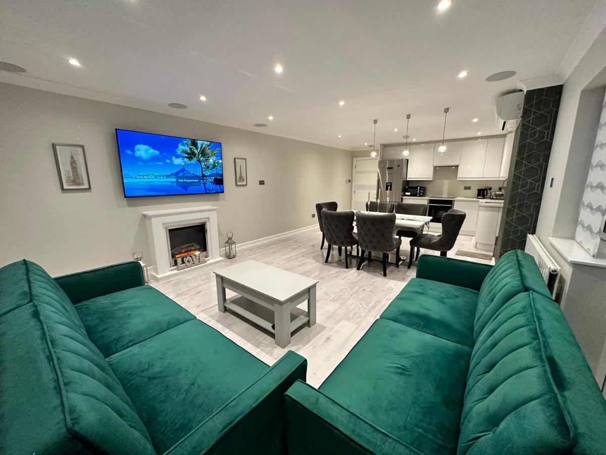 Luxury House Διαμέρισμα Greenford  Εξωτερικό φωτογραφία