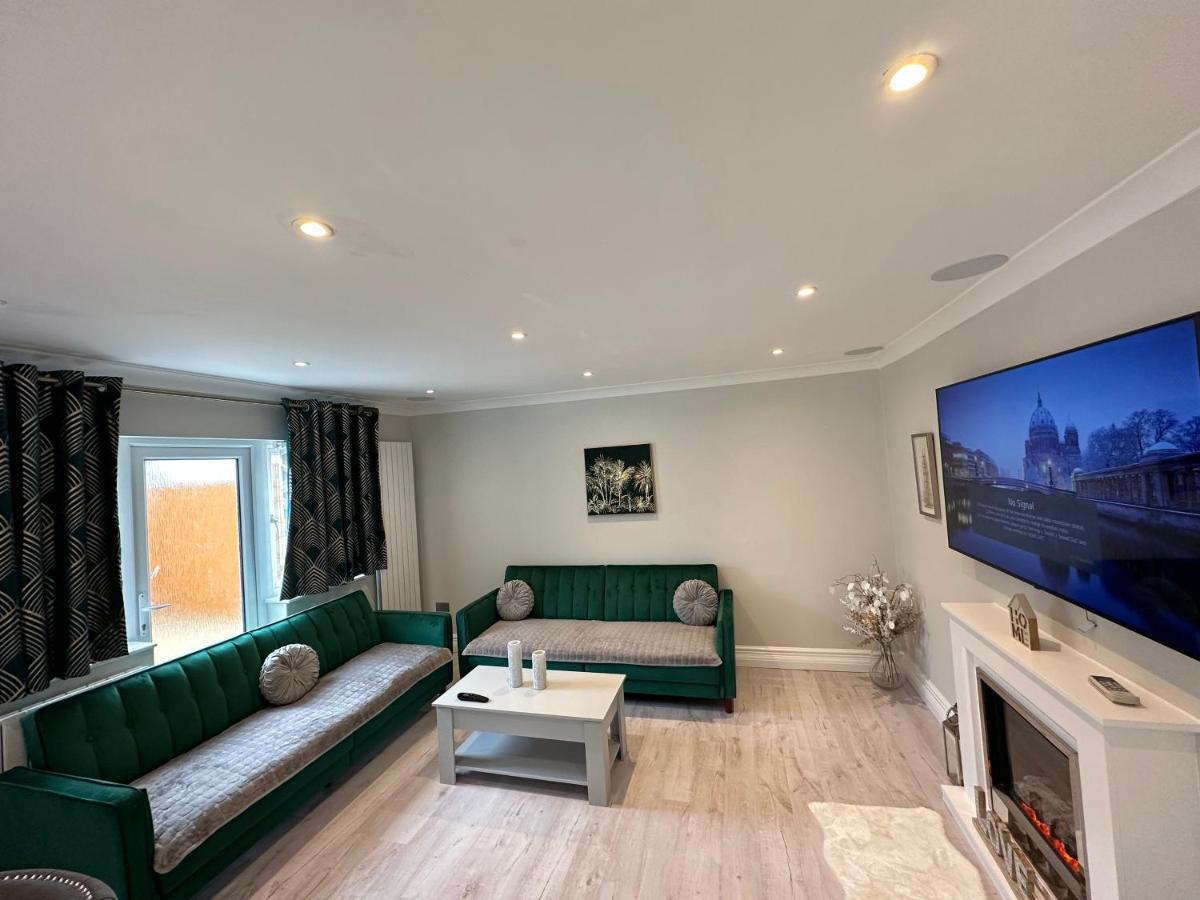 Luxury House Διαμέρισμα Greenford  Εξωτερικό φωτογραφία