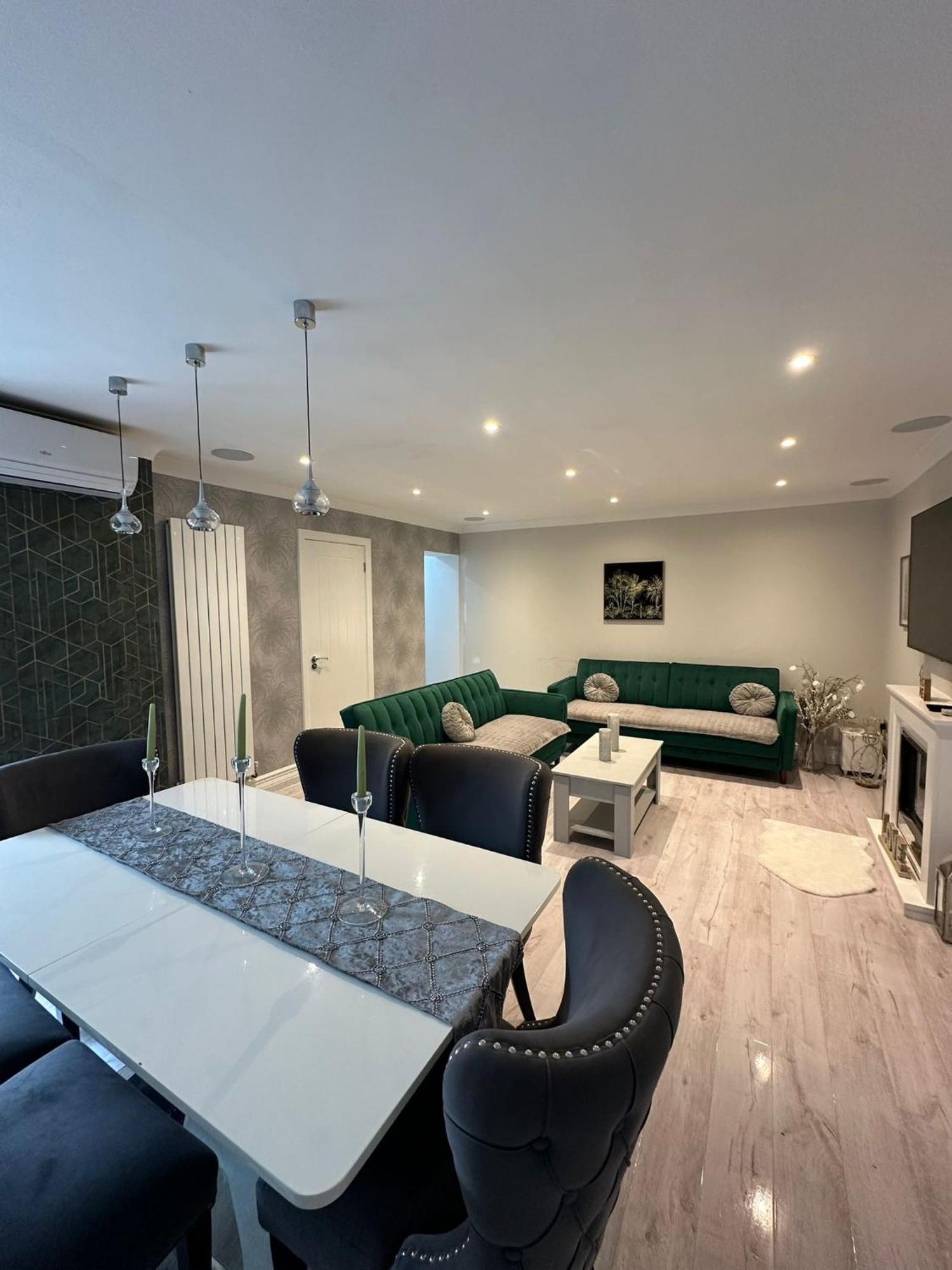 Luxury House Διαμέρισμα Greenford  Εξωτερικό φωτογραφία