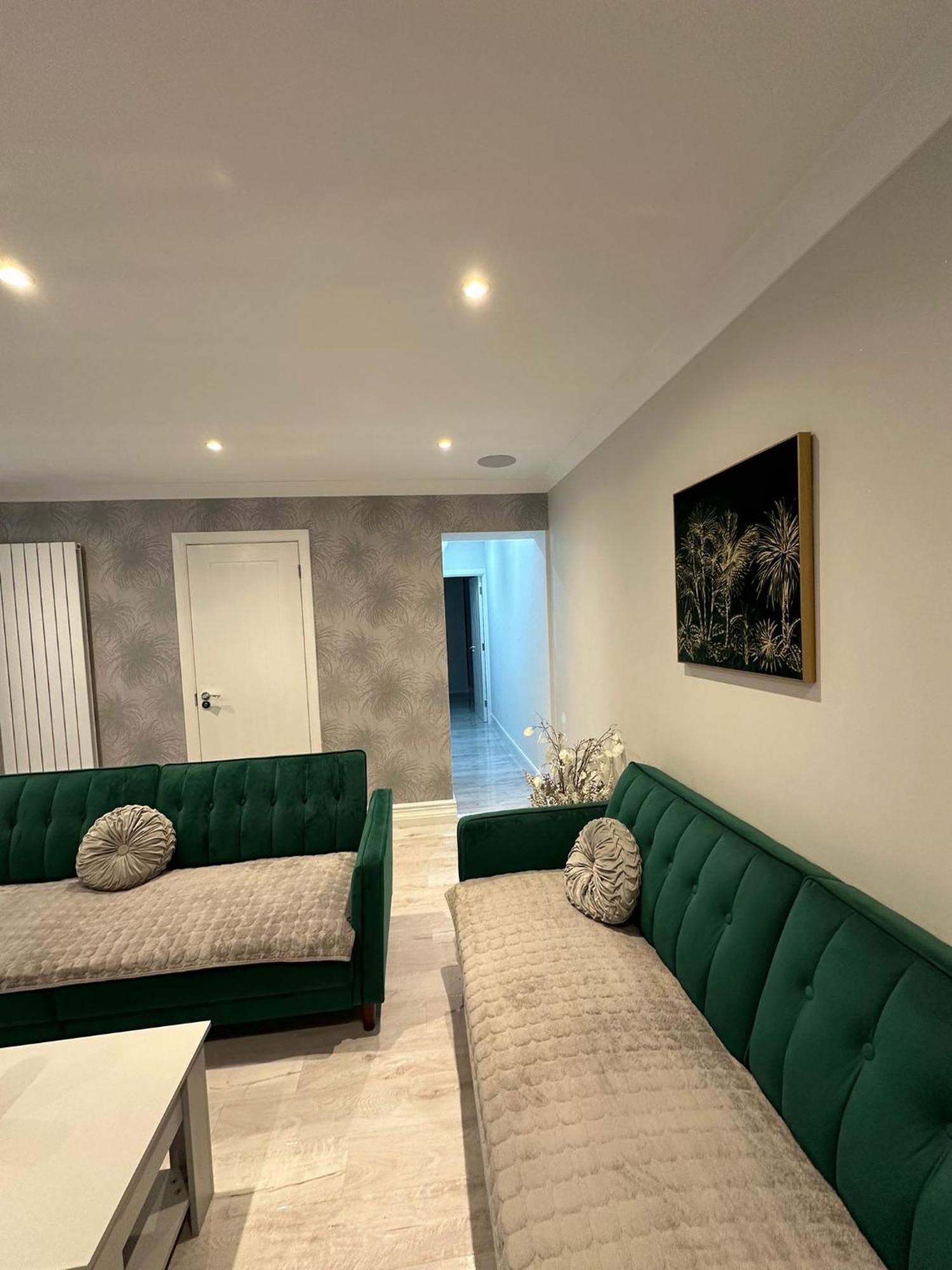 Luxury House Διαμέρισμα Greenford  Εξωτερικό φωτογραφία